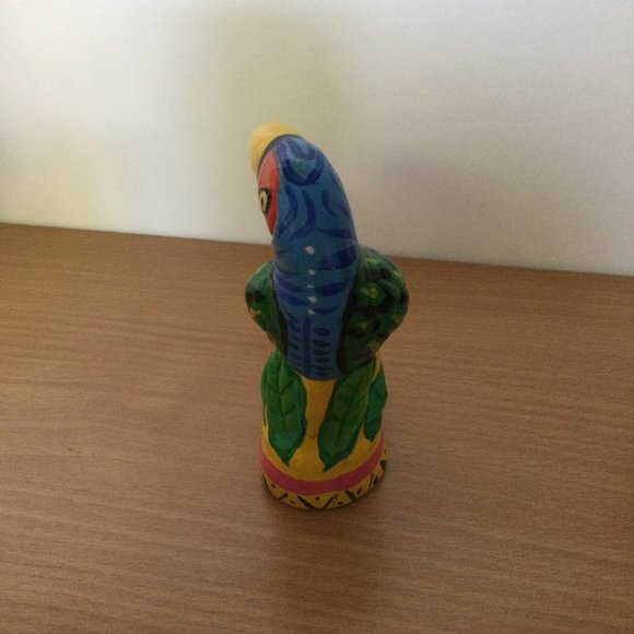 Two hand painted parrot figurines 8" & 4" tall wood and ceramic standing parrots - Picture 8 of 11